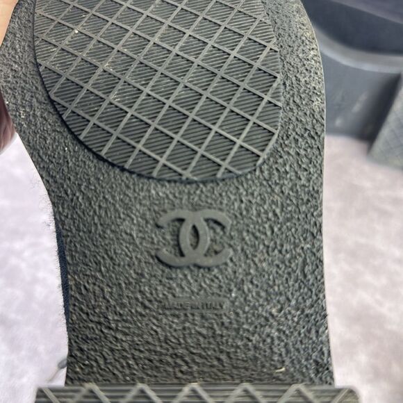 Chanel $1450 Wool Lace Up Black Biker Ankle Boots 9 - Picture 11 of 13